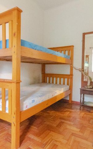 Casa à venda com 300m², 7 quartos e 1 vaga Casa à venda com 300m², 7 quartos e 1 vagaQuarto 1