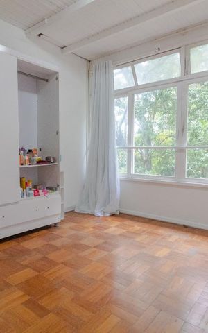 Casa à venda com 300m², 7 quartos e 1 vaga Casa à venda com 300m², 7 quartos e 1 vagaQuarto 4