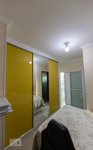 Casa à venda com 217m², 3 quartos e 5 vagas Casa à venda com 217m², 3 quartos e 5 vagassuíte