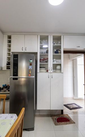 Casa à venda com 217m², 3 quartos e 5 vagas