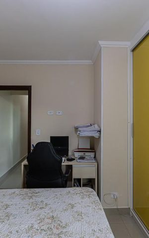 Casa à venda com 217m², 3 quartos e 5 vagas Casa à venda com 217m², 3 quartos e 5 vagassuíte