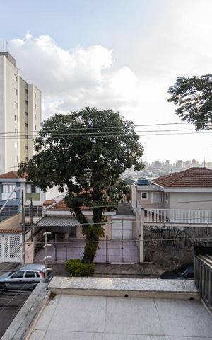 Casa à venda com 217m², 3 quartos e 5 vagas Casa à venda com 217m², 3 quartos e 5 vagasquarto 1 vista