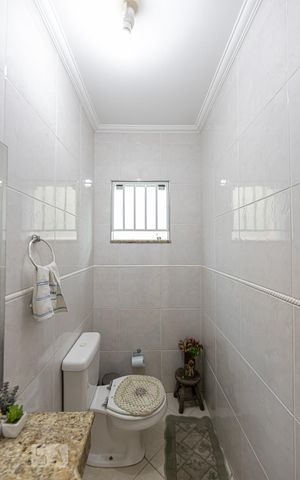 Casa à venda com 217m², 3 quartos e 5 vagas Casa à venda com 217m², 3 quartos e 5 vagasBanheiro