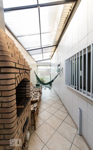 Casa à venda com 217m², 3 quartos e 5 vagas