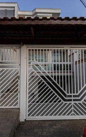 Casa à venda com 217m², 3 quartos e 5 vagas