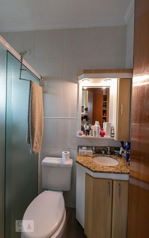 Casa à venda com 217m², 3 quartos e 5 vagas Casa à venda com 217m², 3 quartos e 5 vagassuíte