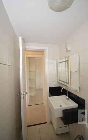 Apartamento para alugar com 55m², 2 quartos e 1 vagaBanheiro