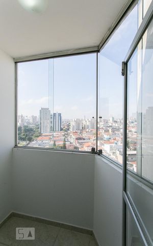 Apartamento para alugar com 64m², 2 quartos e 1 vagaVaranda