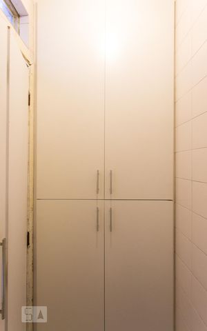 Apartamento para alugar com 64m², 2 quartos e 1 vagaBanheiro de Serviço