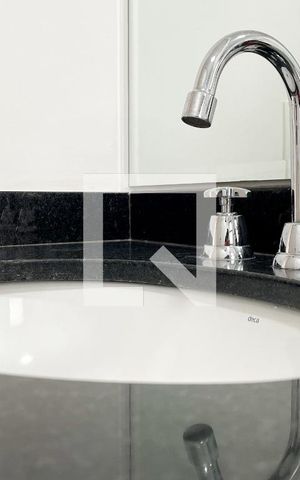 Apartamento à venda com 64m², 2 quartos e 1 vaga Apartamento à venda com 64m², 2 quartos e 1 vagaBanheiro