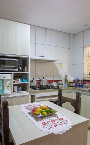Casa à venda com 600m², 4 quartos e 15 vagasCozinha