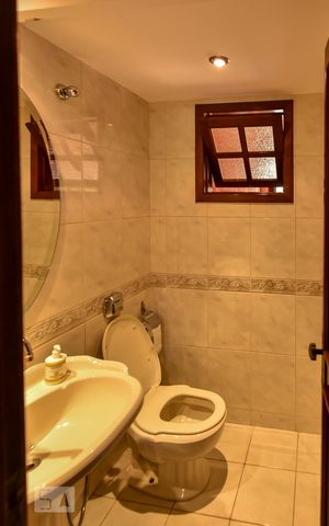 Casa à venda com 650m², 5 quartos e 4 vagasLavabo