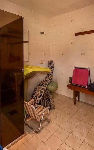 Casa à venda com 650m², 5 quartos e 4 vagasVestiário