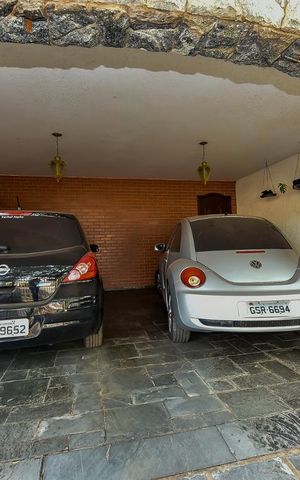 Casa à venda com 650m², 5 quartos e 4 vagasGaragem 2