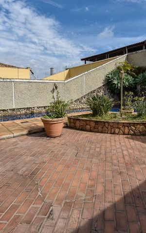 Casa à venda com 650m², 5 quartos e 4 vagasPiscina