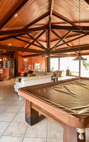 Casa à venda com 650m², 5 quartos e 4 vagasSala 2