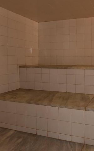 Casa à venda com 650m², 5 quartos e 4 vagasSauna
