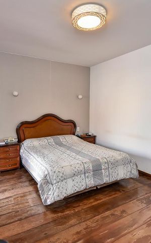 Casa à venda com 650m², 5 quartos e 4 vagasSuíte Master