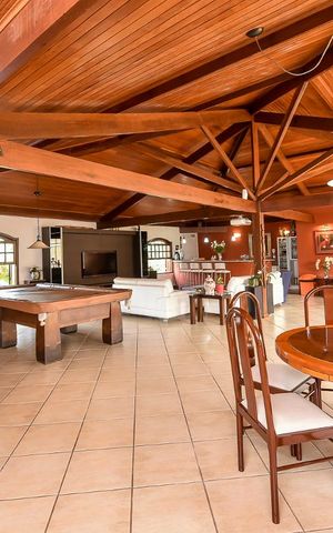 Casa à venda com 650m², 5 quartos e 4 vagasSala 2