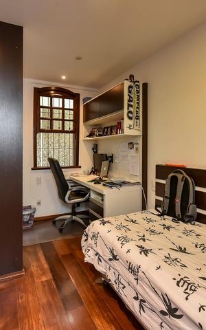 Casa à venda com 650m², 5 quartos e 4 vagasSuíte 1