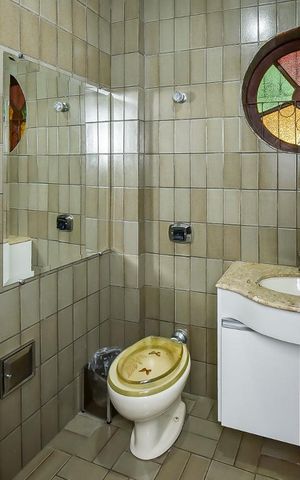 Casa à venda com 650m², 5 quartos e 4 vagasBanheiro Salão