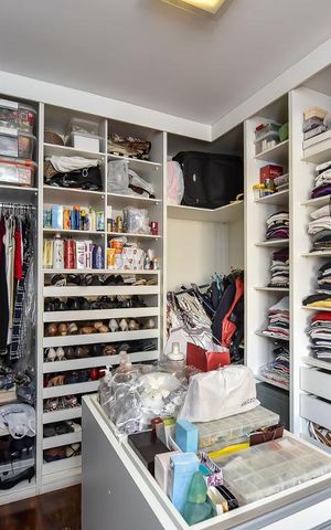 Casa à venda com 650m², 5 quartos e 4 vagasCloset da Suíte Master