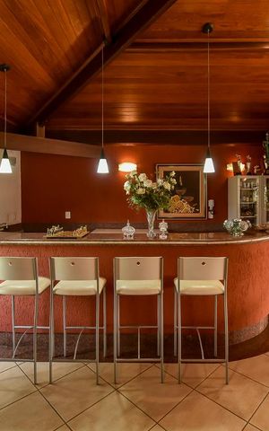 Casa à venda com 650m², 5 quartos e 4 vagasSala 2