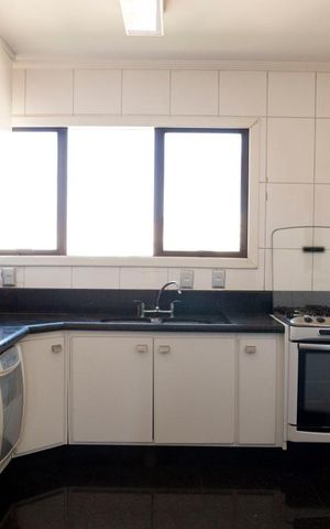 Apartamento à venda com 200m², 4 quartos e 3 vagasCozinha