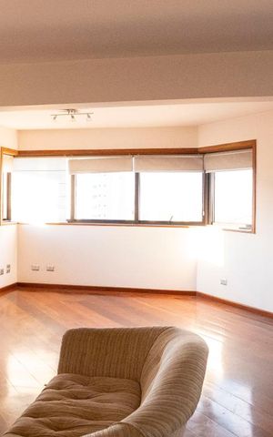Apartamento à venda com 200m², 4 quartos e 3 vagasSala