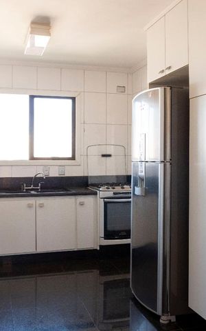 Apartamento à venda com 200m², 4 quartos e 3 vagasCozinha