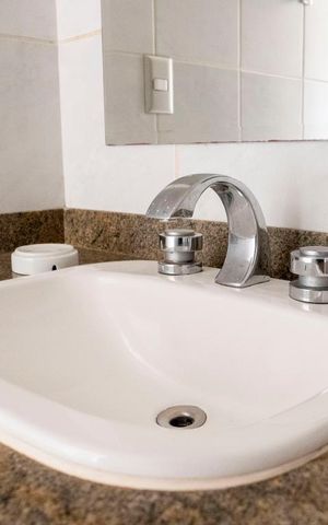 Apartamento à venda com 200m², 4 quartos e 3 vagasBanheiro da Suíte 1