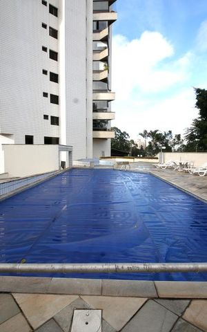 Apartamento à venda com 190m², 4 quartos e 4 vagasPiscina