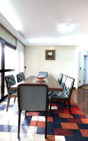 Apartamento à venda com 190m², 4 quartos e 4 vagas Apartamento à venda com 190m², 4 quartos e 4 vagasCozinha