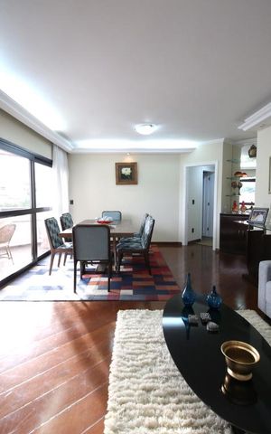 Apartamento à venda com 190m², 4 quartos e 4 vagasSala