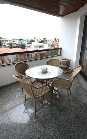Apartamento à venda com 190m², 4 quartos e 4 vagasVaranda