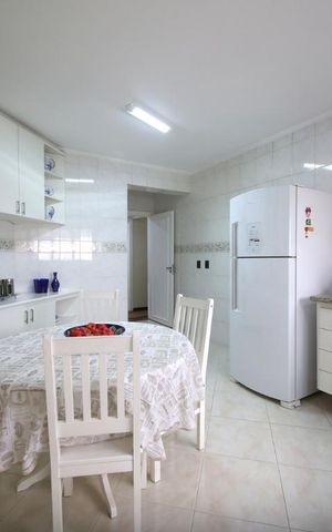 Apartamento à venda com 190m², 4 quartos e 4 vagasCozinba