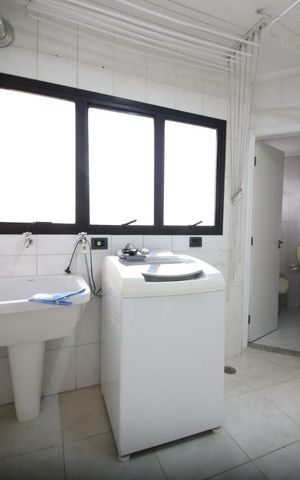 Apartamento à venda com 190m², 4 quartos e 4 vagasÁrea de Serviço