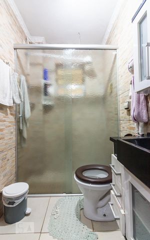 Casa à venda com 244m², 5 quartos e 3 vagas Casa à venda com 244m², 5 quartos e 3 vagasSuíte