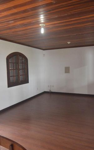 Casa à venda com 250m², 3 quartos e 6 vagasSala Casa 2