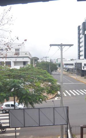 Casa à venda com 250m², 3 quartos e 6 vagasVista Sacada