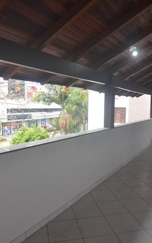 Casa à venda com 250m², 3 quartos e 6 vagasSacada