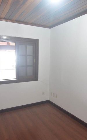 Casa à venda com 250m², 3 quartos e 6 vagasSuíte