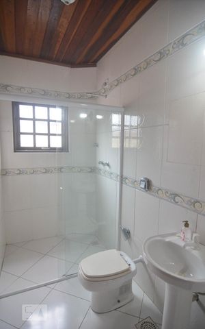 Casa à venda com 250m², 3 quartos e 6 vagasBanheiro
