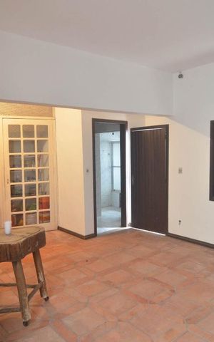 Casa à venda com 250m², 3 quartos e 6 vagasDepósito