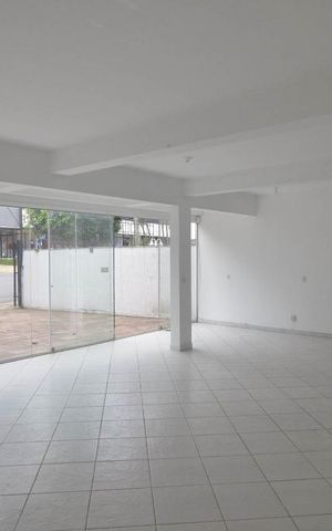 Casa à venda com 250m², 3 quartos e 6 vagasGaragem