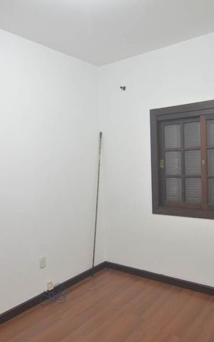 Casa à venda com 250m², 3 quartos e 6 vagasQuarto 2