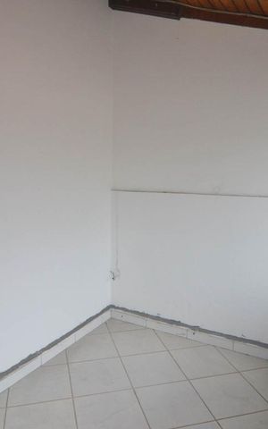 Casa à venda com 250m², 3 quartos e 6 vagasÁrea de serviço