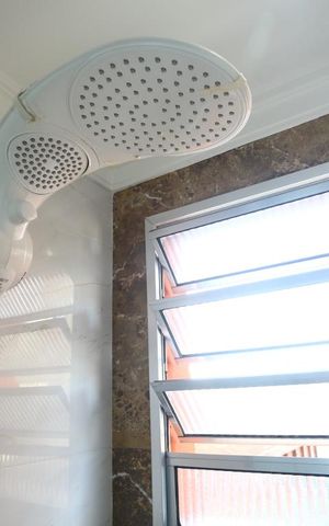 Apartamento à venda com 72m², 3 quartos e 1 vagaBanheiro da Suíte - chuveiro