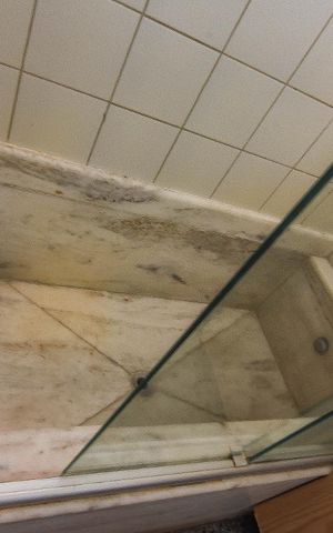 Apartamento à venda com 200m², 3 quartos e 3 vagas Apartamento à venda com 200m², 3 quartos e 3 vagasBanheira Banheiro Quarto 1 Suíte