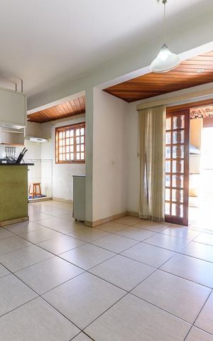 Casa à venda com 530m², 2 quartos e 1 vaga Casa à venda com 530m², 2 quartos e 1 vagaSala